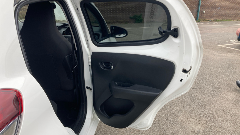 Peugeot 108 1.0 72 Allure 5dr Petrol Hatchback